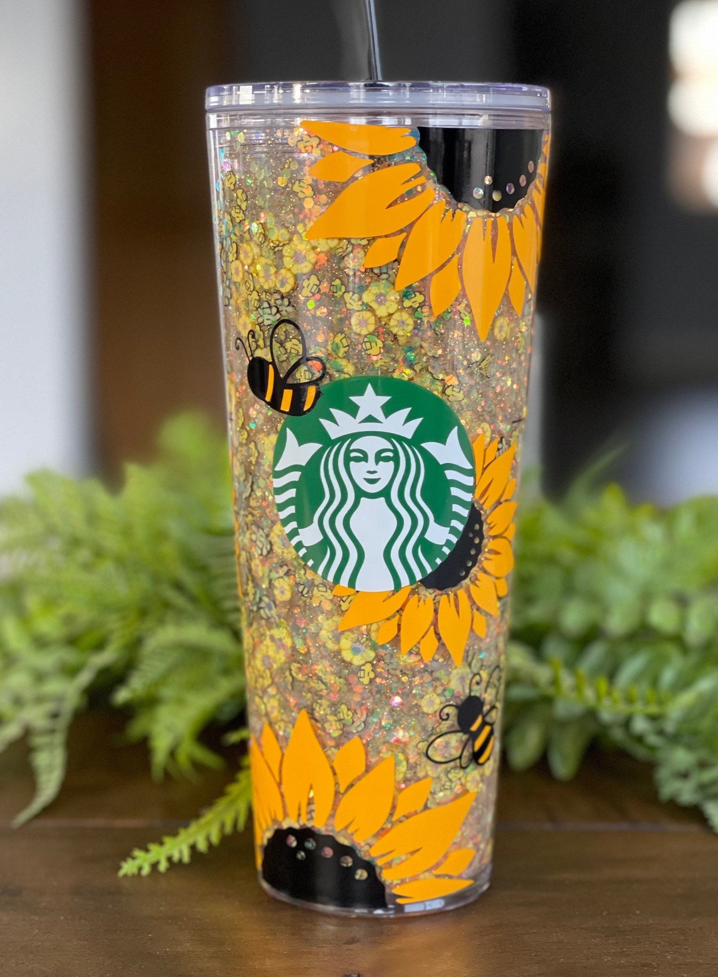 Sunflower Bee Snowglobe Tumbler, Snow globe Tumbler, Glitter Tumbler, Double Walled Tumbler, Acrylic Tumbler, Gift